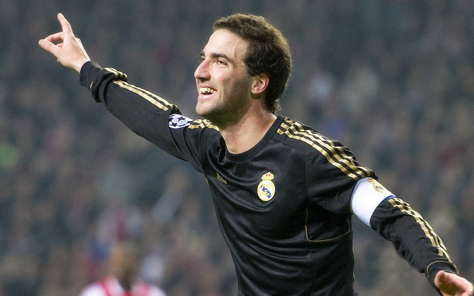 伊朗男足在四分之一决赛中以0_1不敌中国香港队，未能进入半决赛。