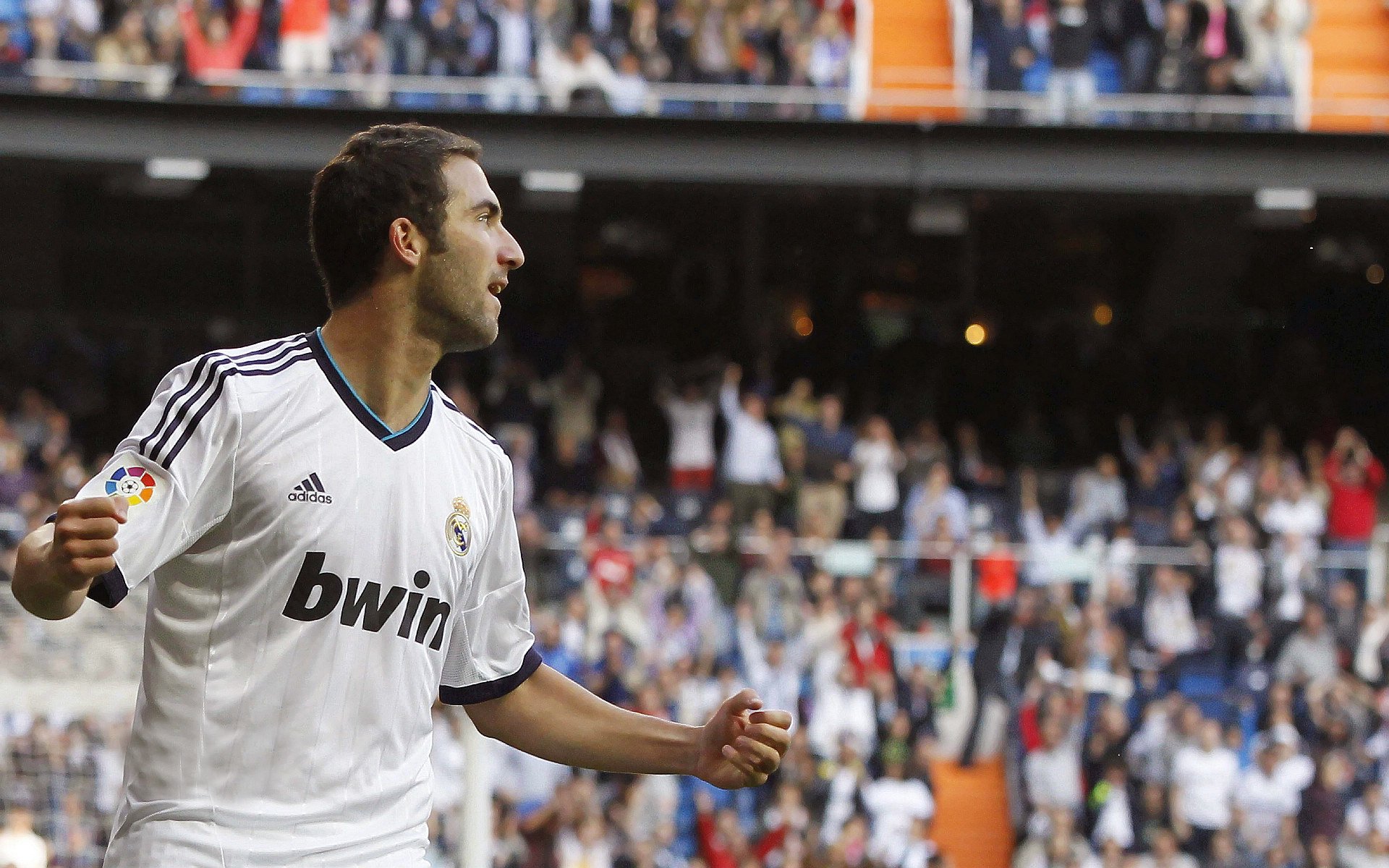 AYX体育-日本奥运队球员受球迷热烈支持，日本奥运队球员受球迷热烈支持吗